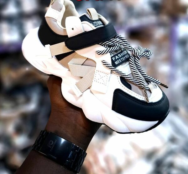 CHAUSSURES BASKET ENFANT