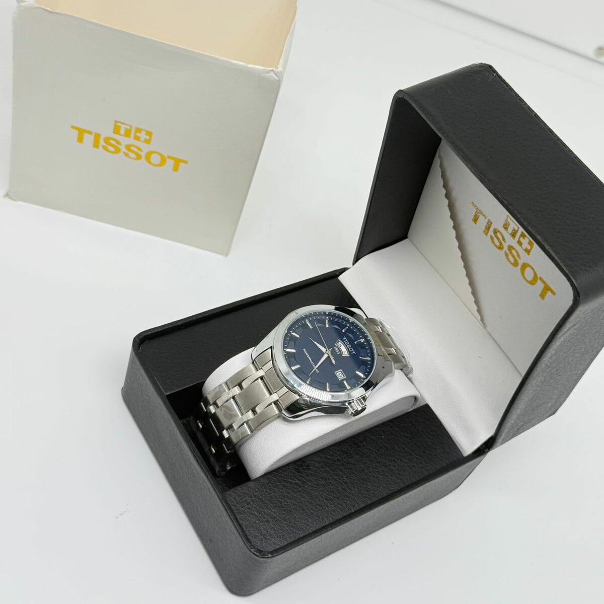 Montre Tissot en acier inoxydable