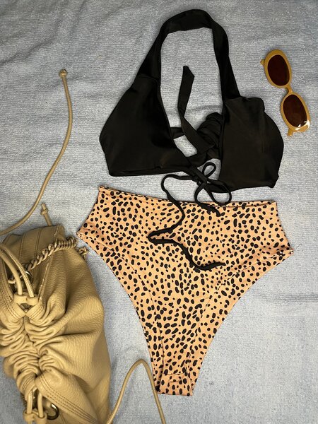 Bikini léopard noir chic