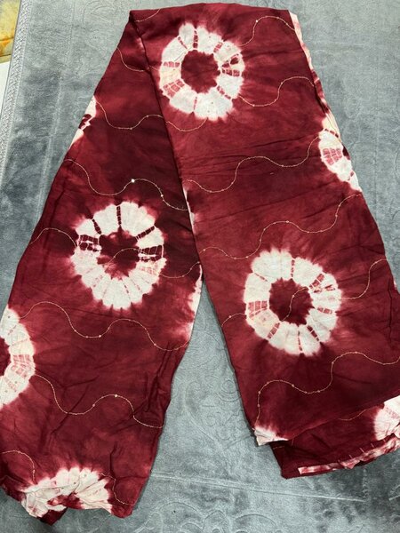 Écharpe teinture batik