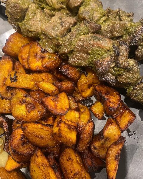 Brochettes de Bœuf au Allocos