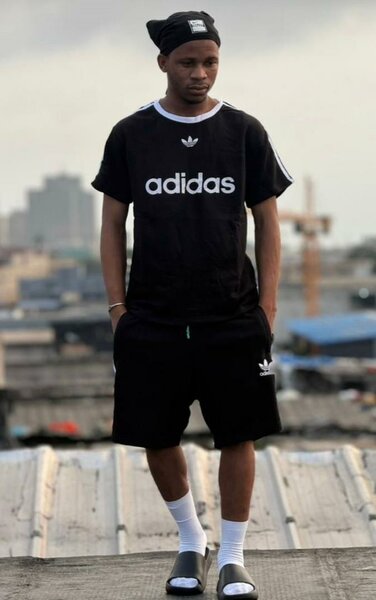 Ensemble Adidas Disponible