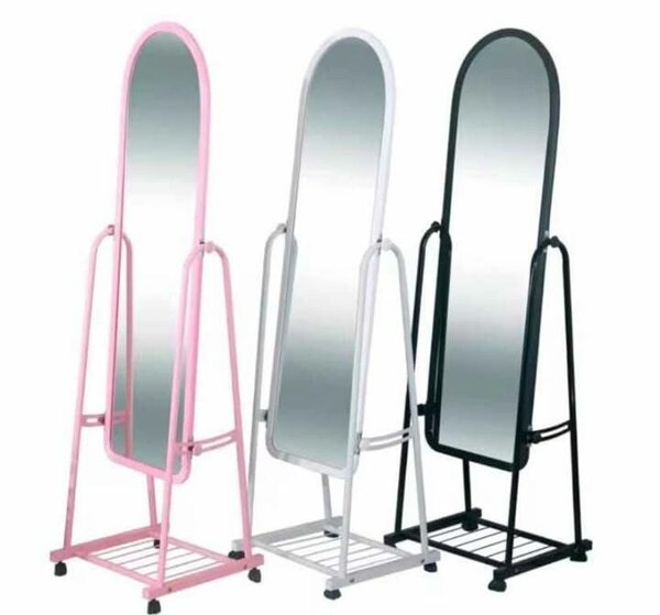 Miroir sur pied portable