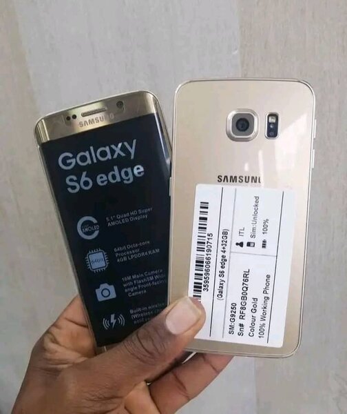 Samsung Galaxy S6 Edge Smartphone