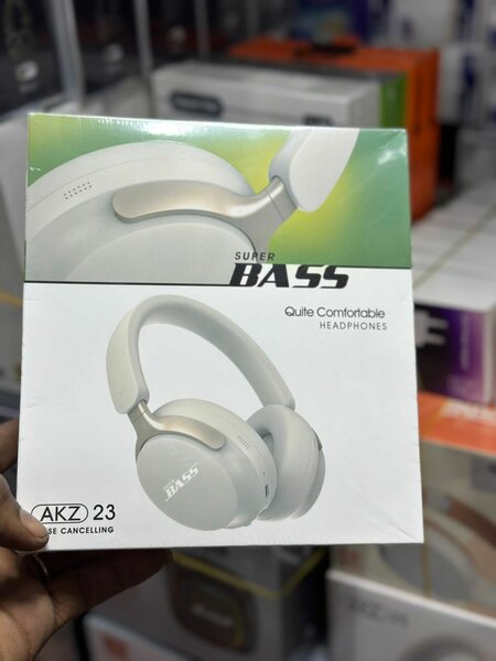 Casque AKZ 23 Super Bass