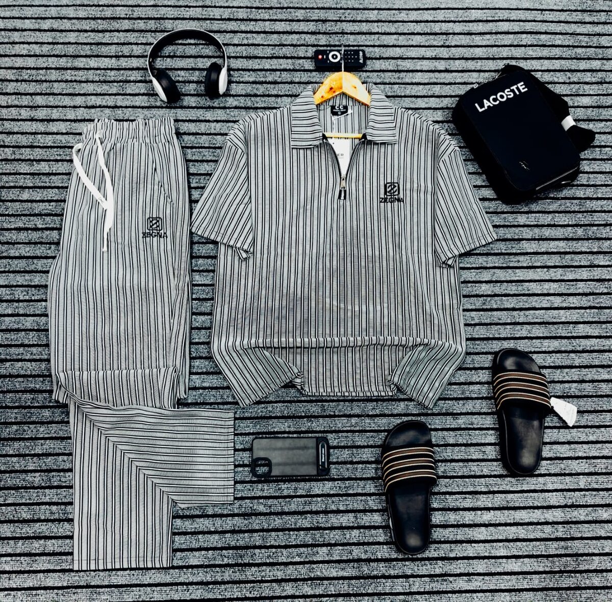 Ensemble détente rayé