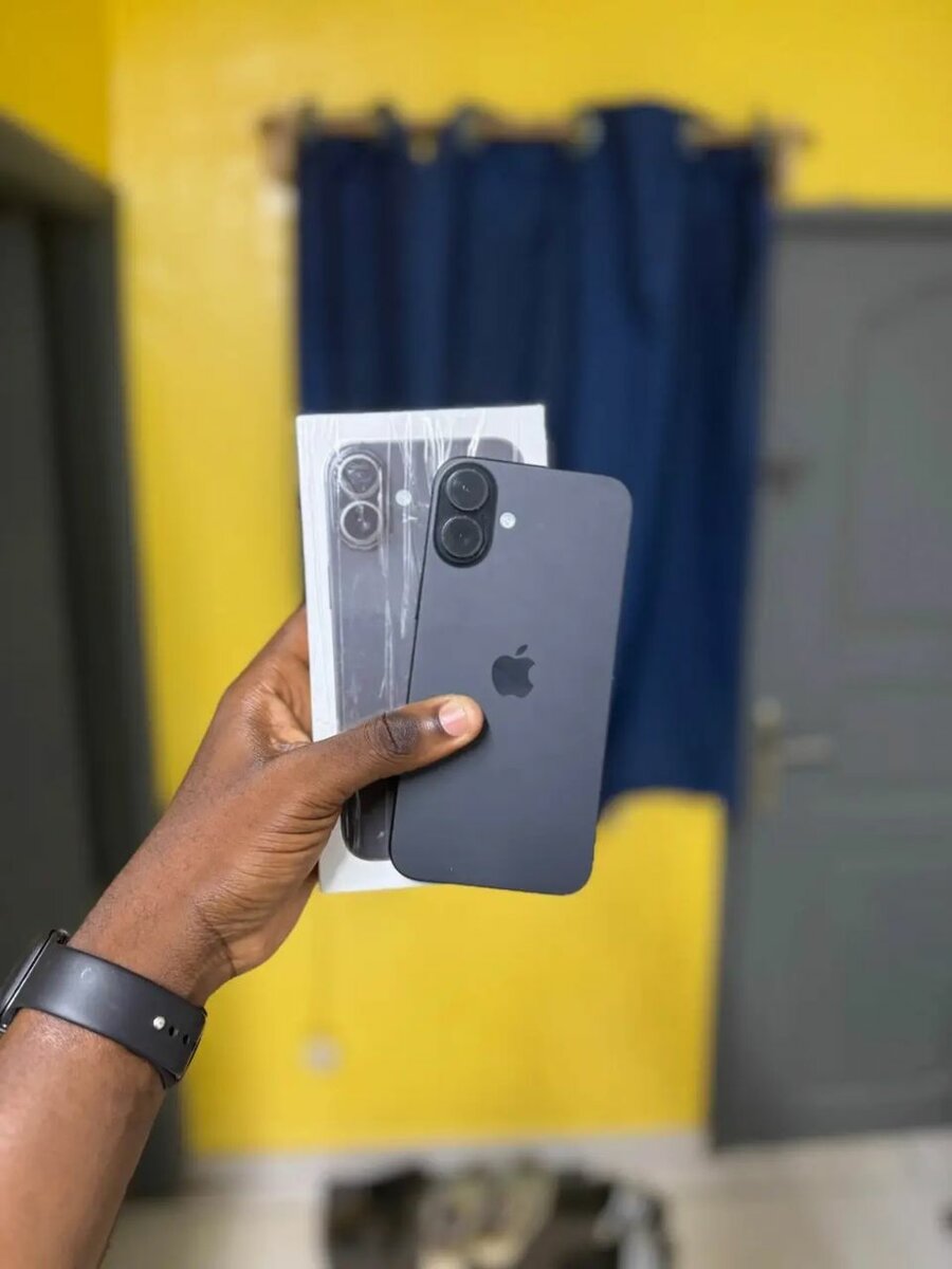 iPhone 16 Noir 128GB