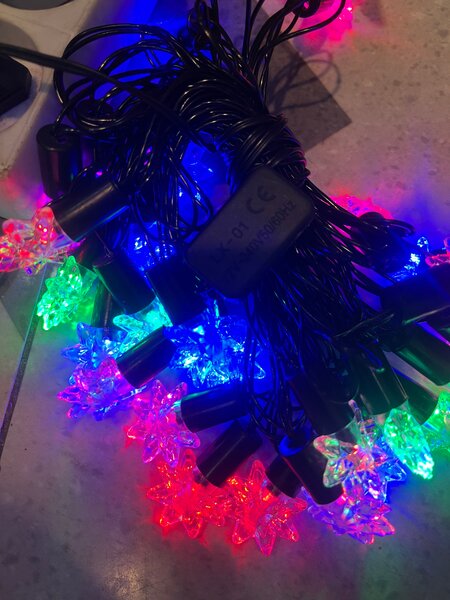 Guirlande LED étoilée multicolore
