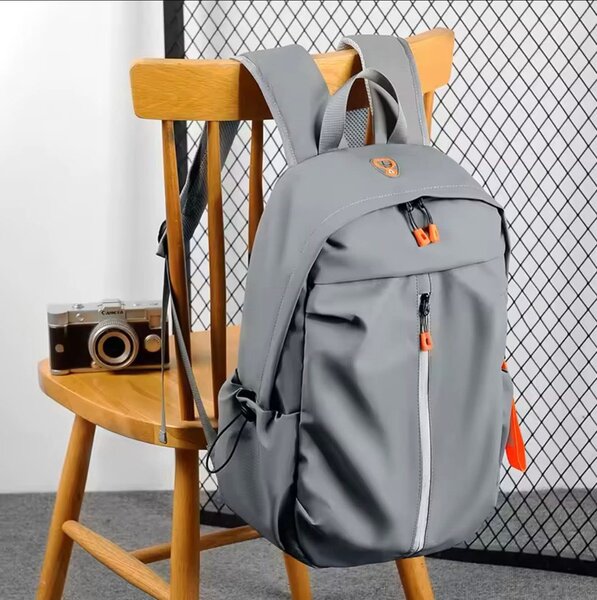 Sac à dos gris pour homme