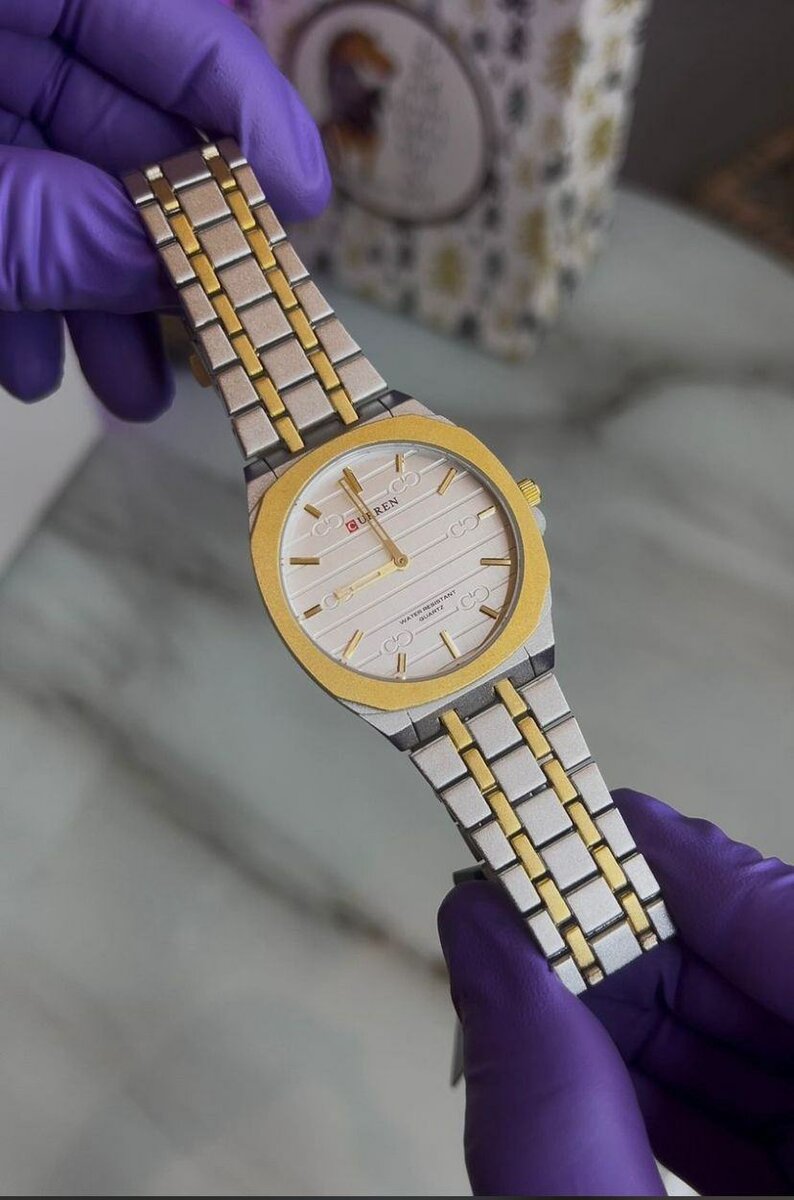 Montre en acier CURREN élégante