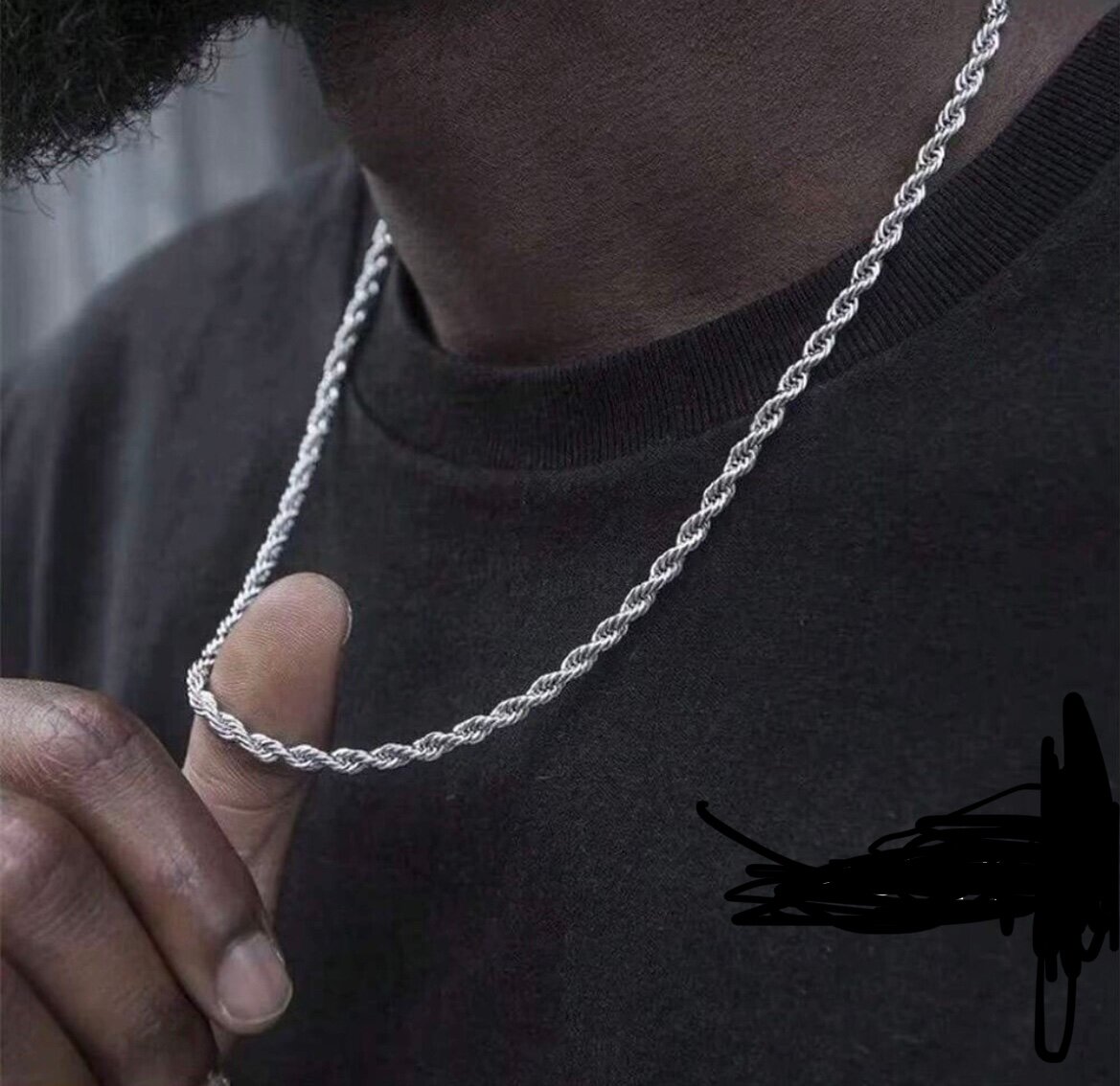 Collier en chaîne torsadée