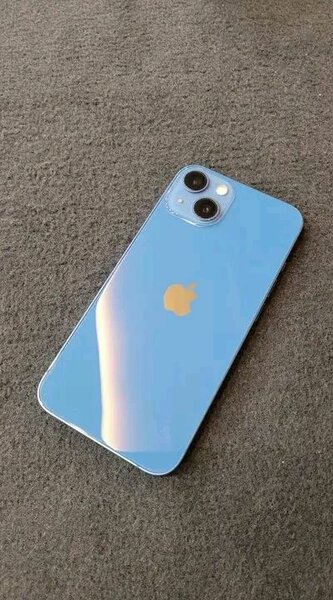 iPhone bleu dernier modèle