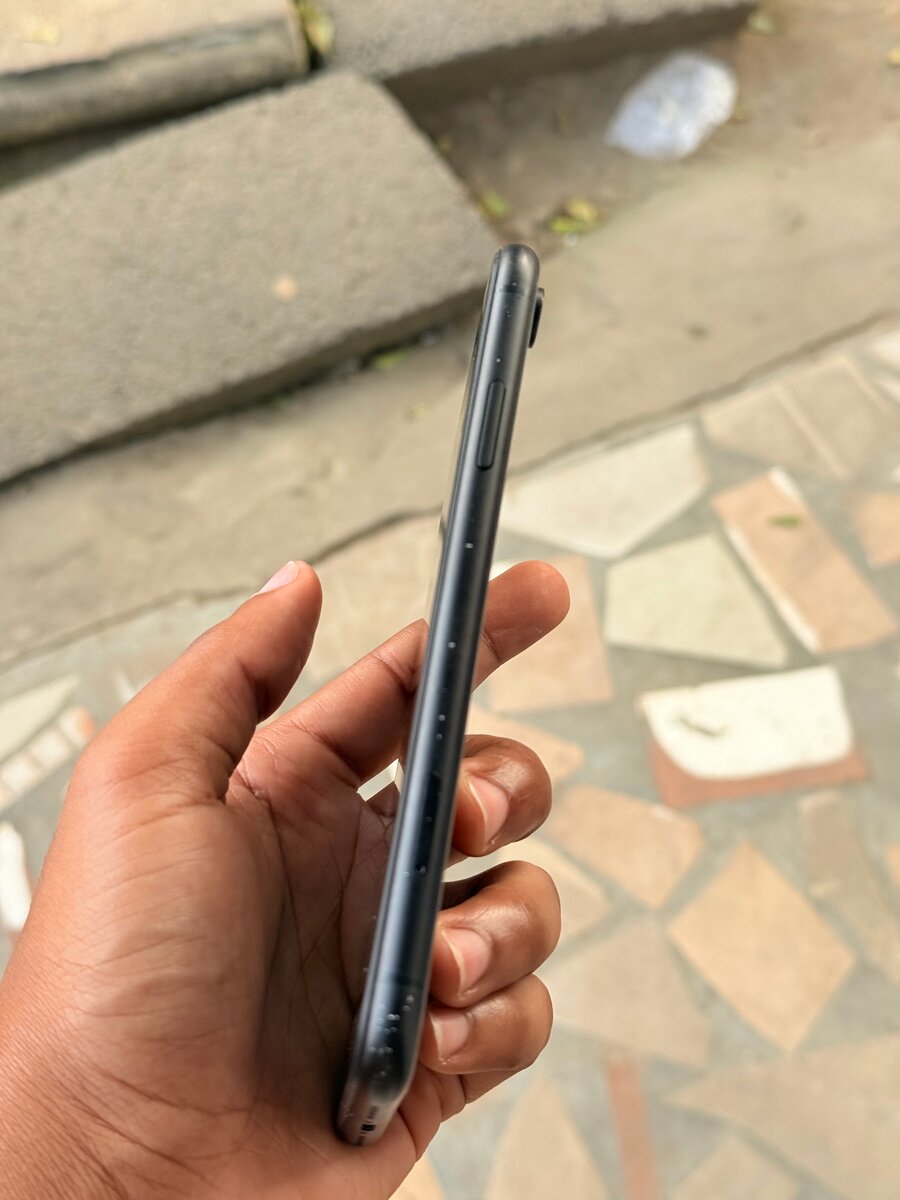 iPhone XR reconditionné - Noir
