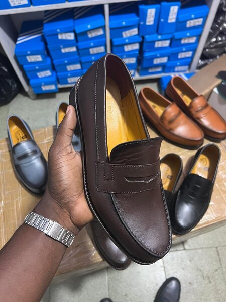 Chaussures homme en cuir marron