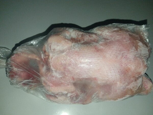 Poulet frais emballé