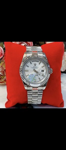 Montre de luxe homme acier