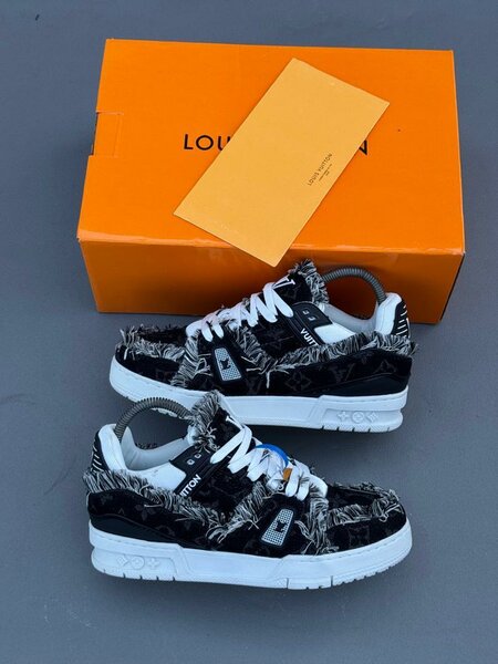 Baskets Louis Vuitton modernes