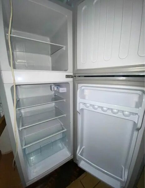 Réfrigérateur congélateur compact