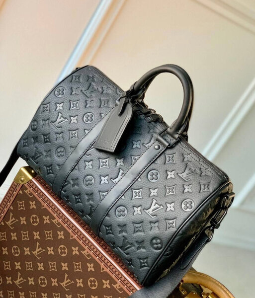 Sac de voyage en cuir noir