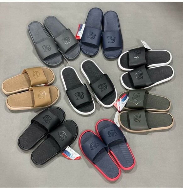 Claquettes confort chic