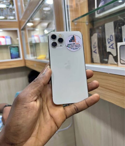 iPhone 11Pro Blanc 128Go