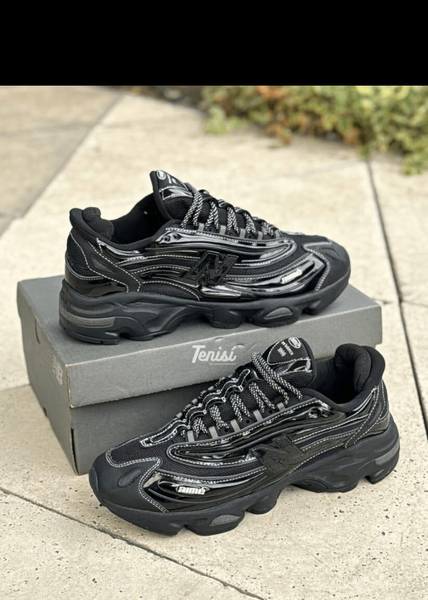 Chaussures de sport noires pour femmes