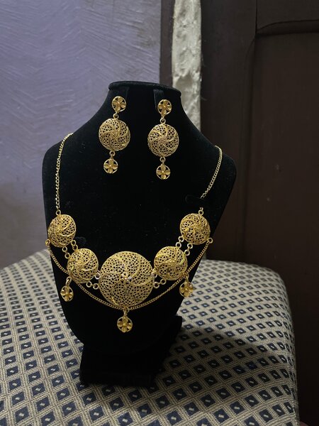 Parure Bijoux Dorés Élégants