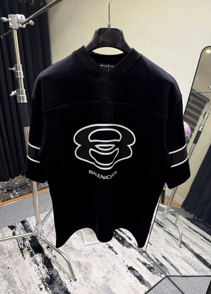 T-shirt noir Balenciaga