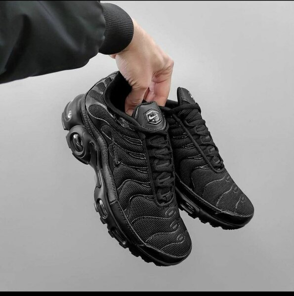 Baskets noires tendance