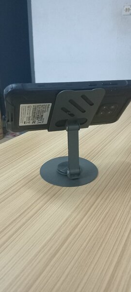 Support de téléphone ajustable