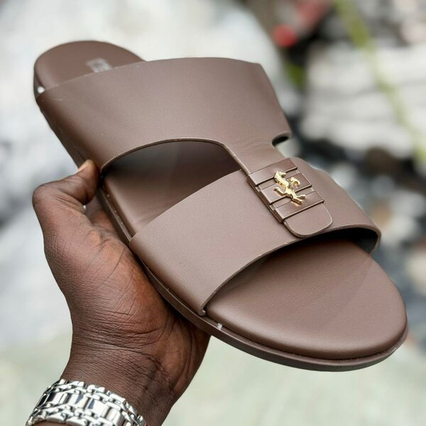 Sandales en cuir homme