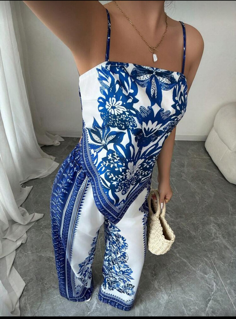 Combinaison Motif Floral Élégante