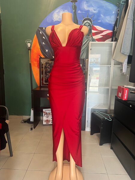 Robe soirée rouge élégante