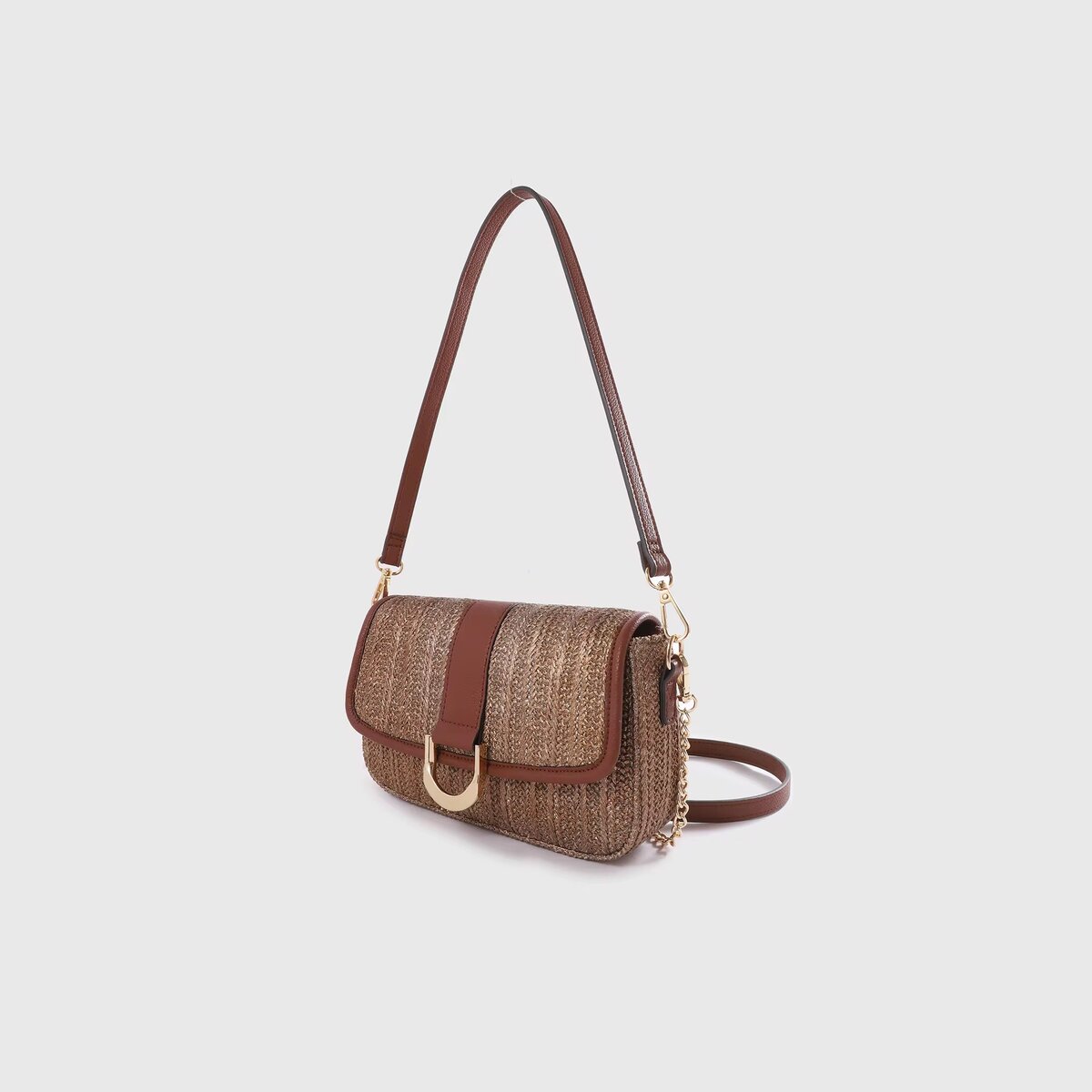 Sac bandoulière élégant en rotin