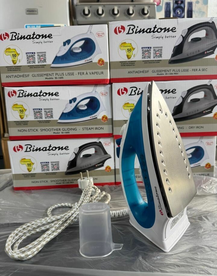 Fer à repasser Binatone antiadhésif