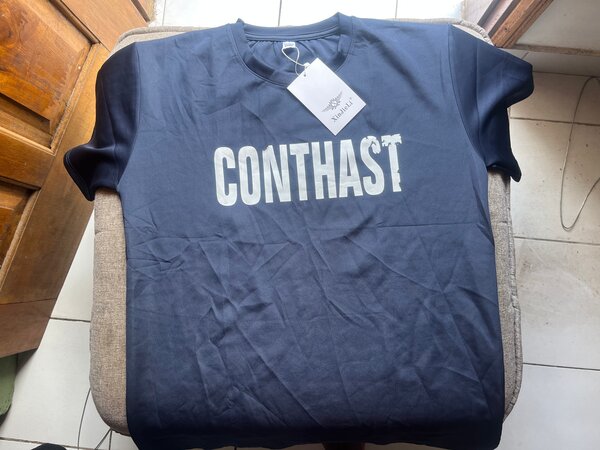 T-shirt unisexe Conthast