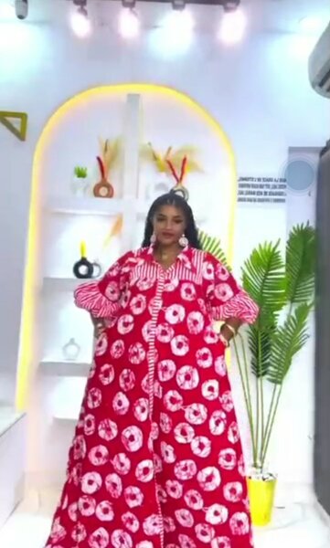 Robe longue à motifs floraux