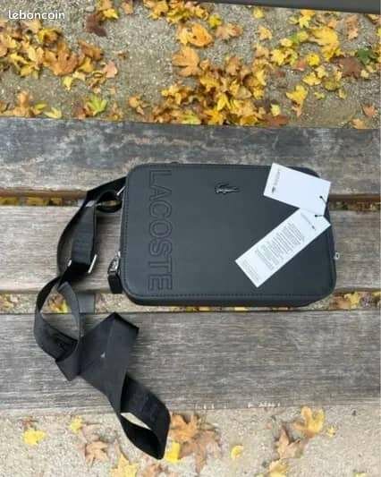 Sac bandoulière noir Lacoste