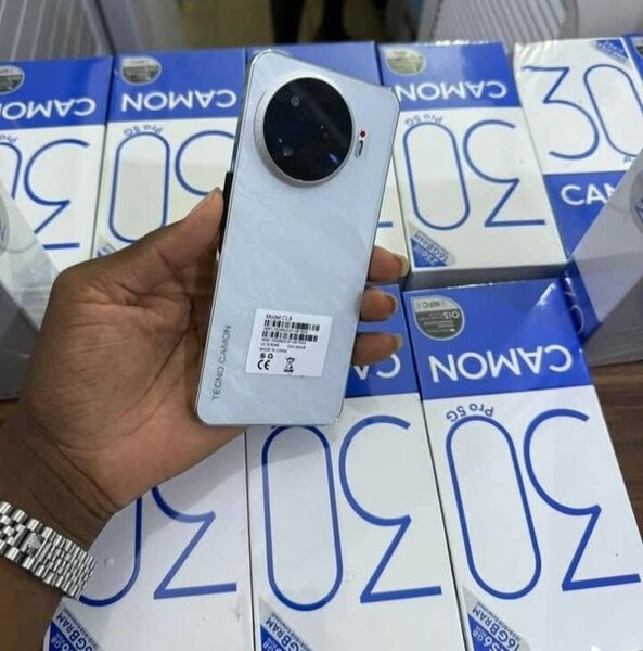 Tecno Camon 30 Pro 5G - Smartphone