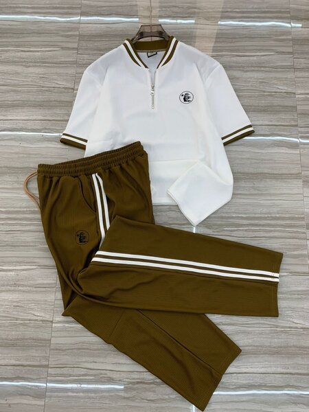 Ensemble de survêtement élégant