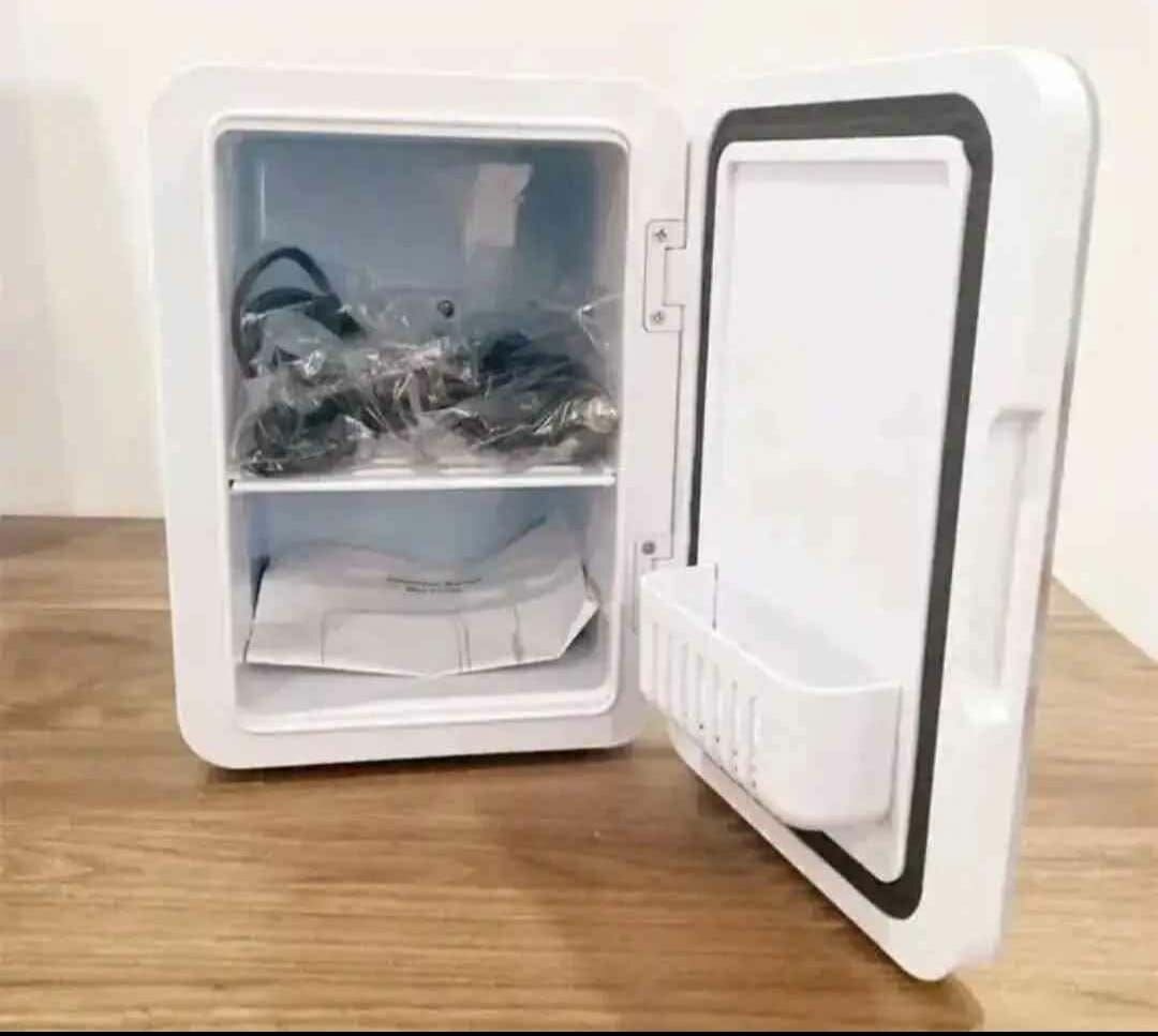 Mini réfrigérateur compact