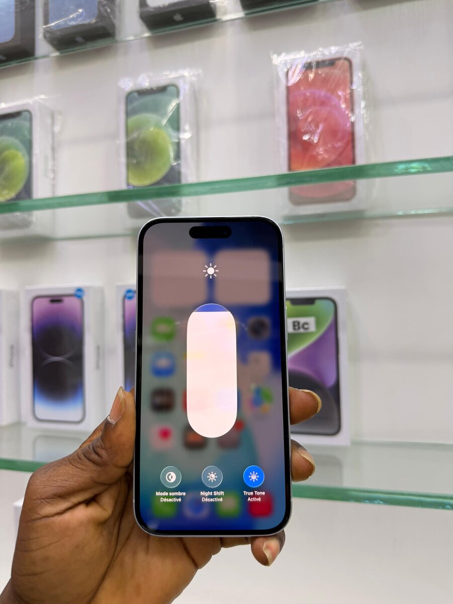 15. 128Go tout est dorigine