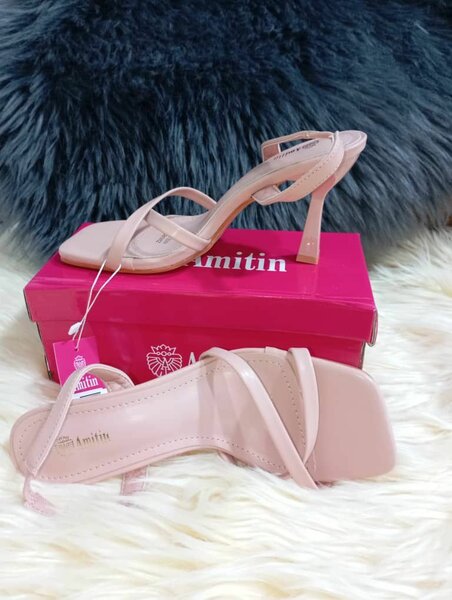 Sandales à talons élégantes