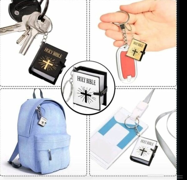 Porte-clé en forme de Bible
