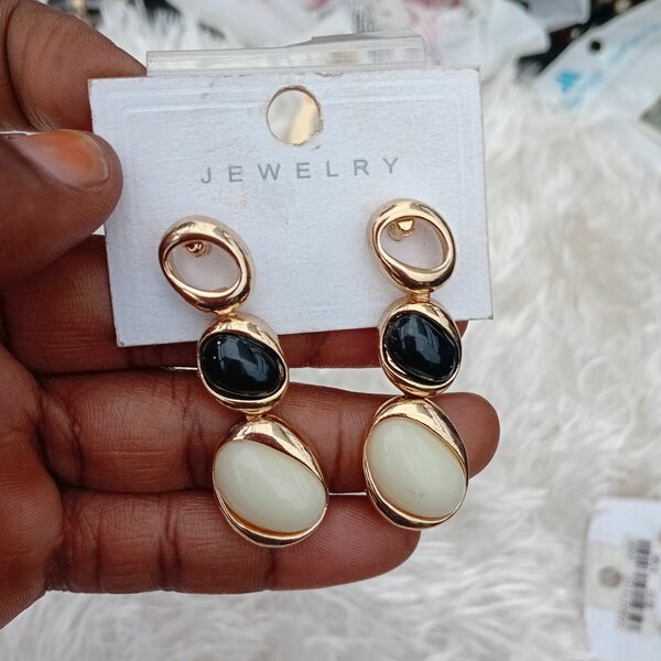 Boucles pendantes élégantes