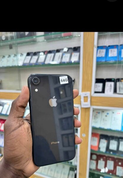 iPhone XR 64 Go Noir Débloqué