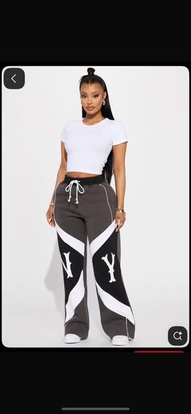 Pantalon ample design moderne