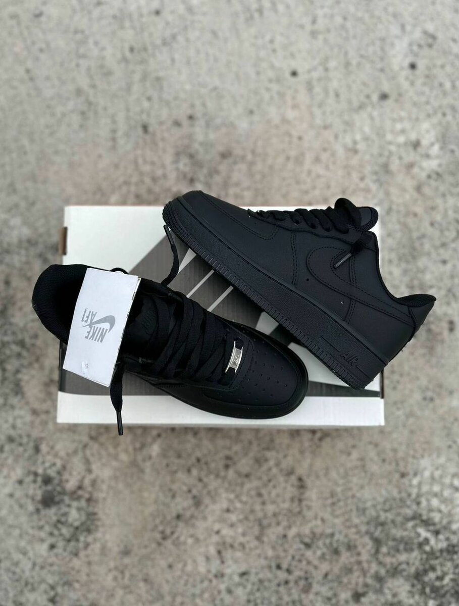 Baskets Nike Air Force 1 Noires