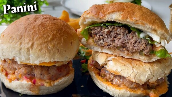 Délicieux Paninis Gourmets