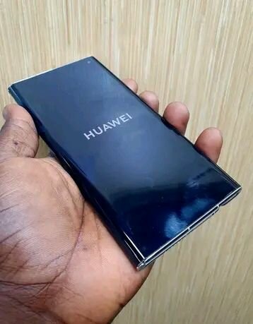 Huawei Smartphone Pliable